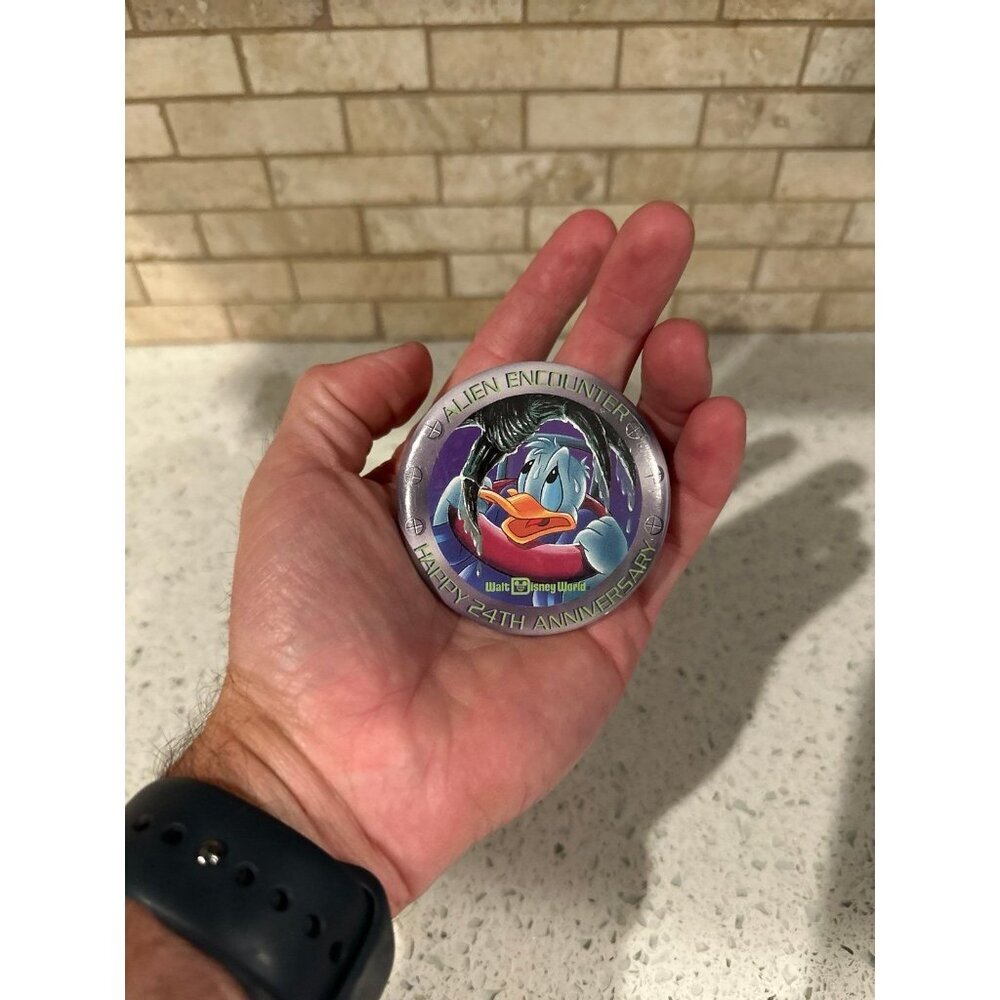 Disney button pin bundle - Picture 5 of 7